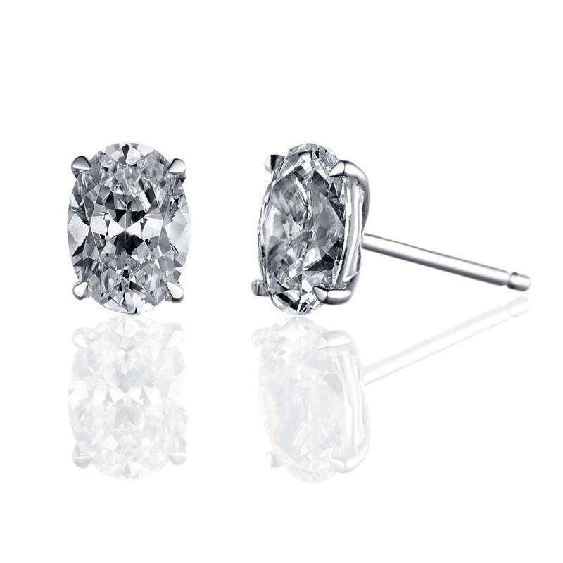 Ultimate Guide to Prong Selection for Lab Grown Diamond Engagement Rings