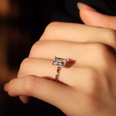 ORRO Destinée 4 Pronged Emerald Cut Ring (3.58ct) in 18K Rose Gold