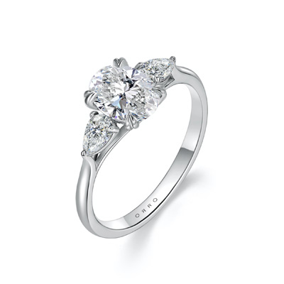 ORRO Lorrina I Oval Trilogy Ring in 18K Rose Gold