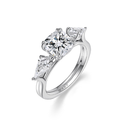 ORRO Helena II Cushion Trilogy Ring