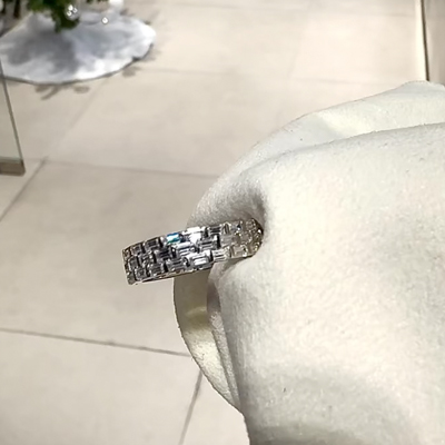 ORRO Chandelier Ring (Grande)